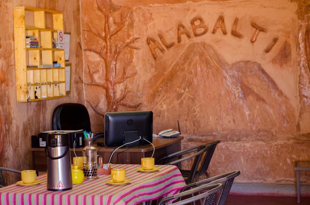 Hostal Alabalti Сан-Педро-де-Атакама Екстер'єр фото